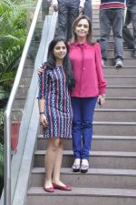 Nita Ambani at Hamleys in Phoenix, Mumbai on 24th Dec 2012 (36).JPG